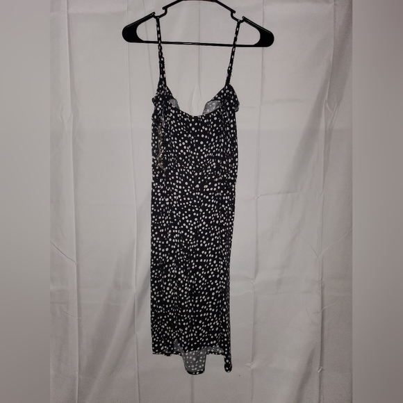 Dots size L Black w/ white polka dot sundress - Picture 2 of 5